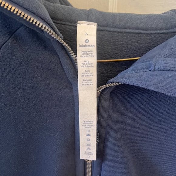 Lululemon Scuba Hoodie - Picture 3 of 5